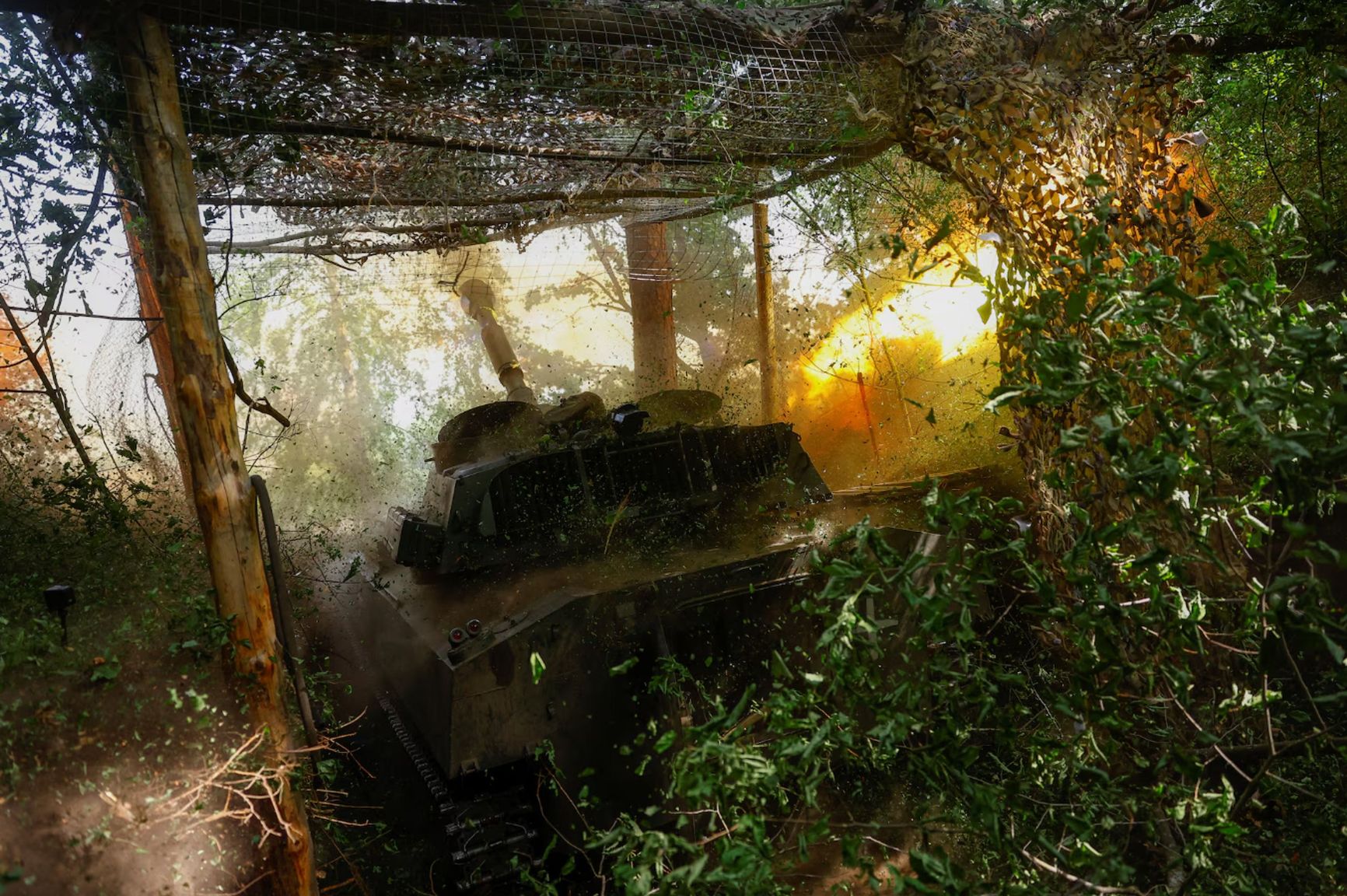 Ukrainian artillerymen fire in the Kharkiv region, May 16, 2024.